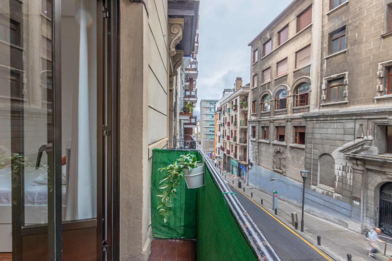 Inar Centrico Apartamento Junto Ayuntamiento & Ria Μπιλμπάο Εξωτερικό φωτογραφία